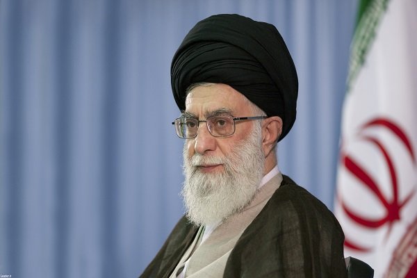 الإمام الخامنئي: نخوض حرب أمنية قويّة ضد جبهة واسعة من الاعداء 