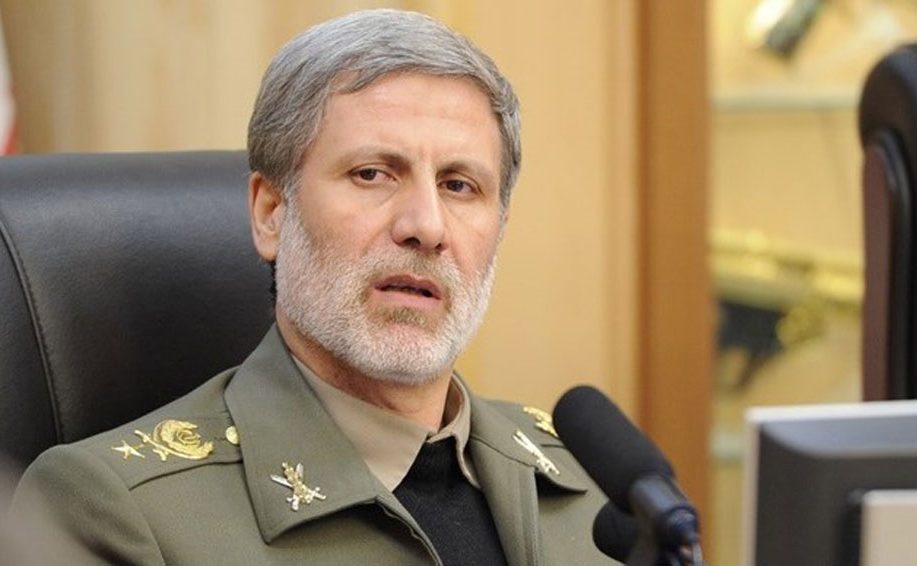 وزير الدّفاع حاتمي: إيران لا تُرحّب بالعمليّات العسكرية التركية في شمال العراق