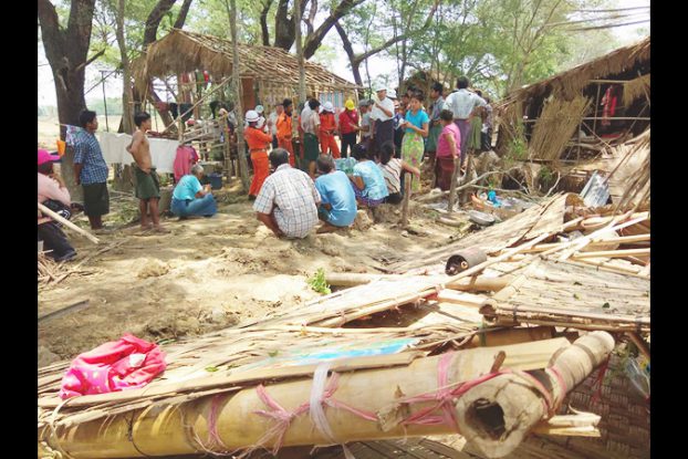 မိုးညိဳတြင္ ေလဆင္ႏွာေမာင္း တိုက္ခတ္၊ အိမ္ေျခ ၈၀၀ ေက်ာ္ ပ်က္စီး