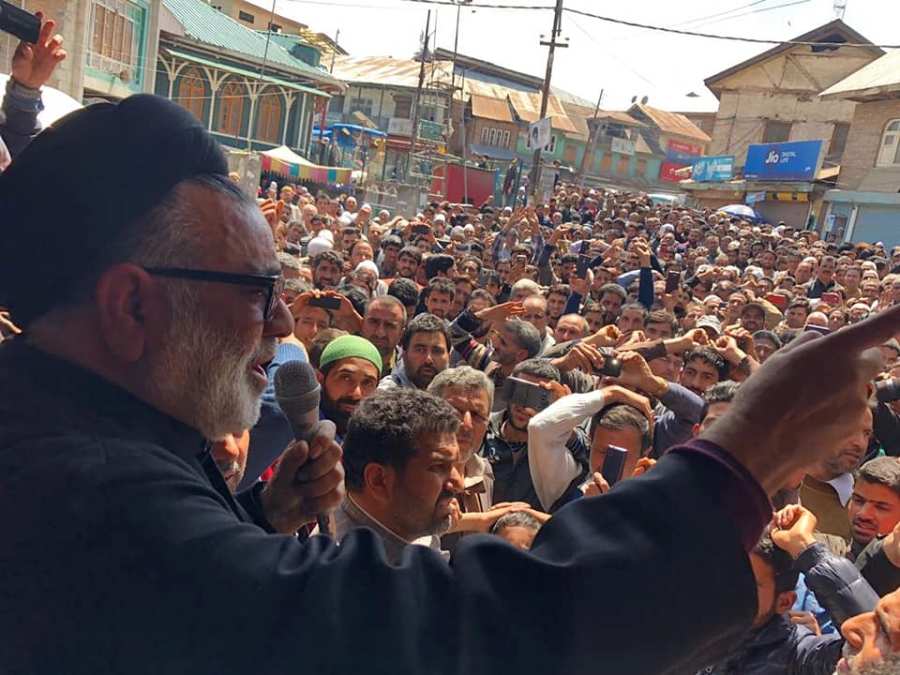 Senior Kashmiri Shia leader welcomes Indo-Pak army chiefs statements on Kashmir / Condemns US air strikes in Syria