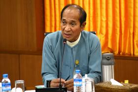 က်ပ္သိန္း ၁,၅၀၀ ေက်ာ္ လာဘ္စားမႈျဖင့္ FDA ၫႊန္ၾကားေရးမွဴးခ်ဳပ္ကို ဖမ္းဆီး သမၼတသစ္လက္ထက္ အဂတိလိုက္စားမႈကို ပထမဆံုး အေရးယူမႈျဖစ္ၿပီ