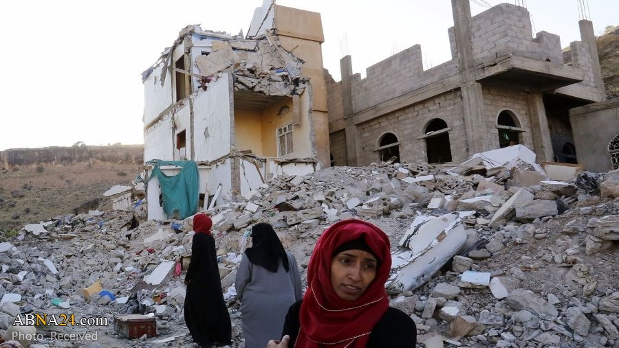 Sad Picture: An elderly Yemeni woman was praying to God using her prayer beads, when Saudi bombs fell upon her and killed her