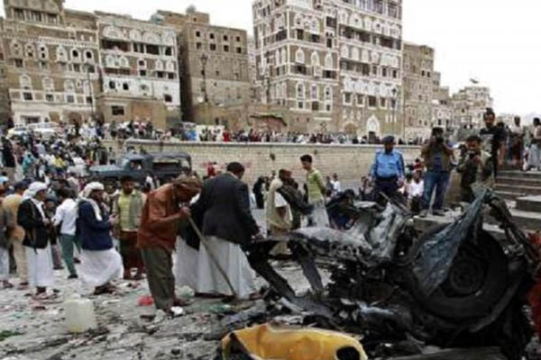 イエメン　サウジアラビアが結婚式会場を攻撃５０人以上が死傷