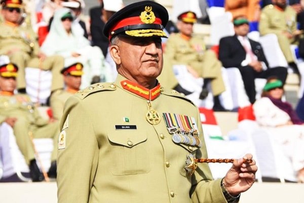 پاکستانی فوج کے سربراہ سرکاری دورے پر روس پہنچ گئے