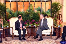 သမၼတဦးဝင္းျမင့္ အာဆီယံေခါင္းေဆာင္သံုးဦးႏွင့္ သီးျခားစီေတြ႕ဆံုေဆြးေႏြး ယေန႔ျမန္မာႏိုင္ငံသို႔ ျပန္လည္ေရာက္ရွိမည္