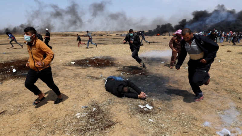 Israel mata 3 manifestantes e fere centenas em Gaza 
