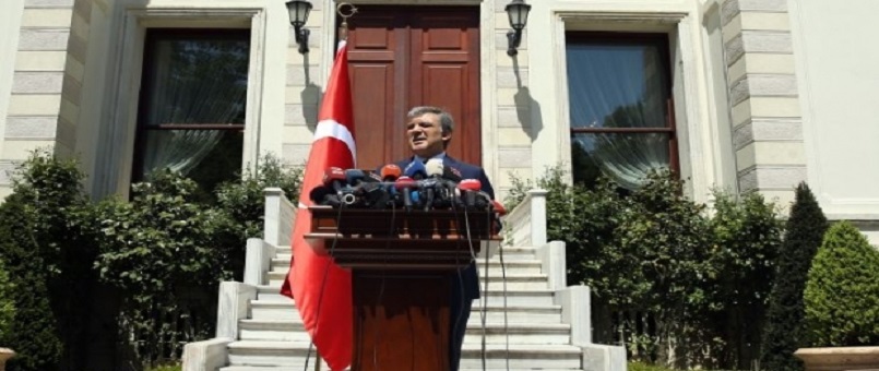 Fehmi Koru: Gül aday değil ve bunun da bir anlamı var