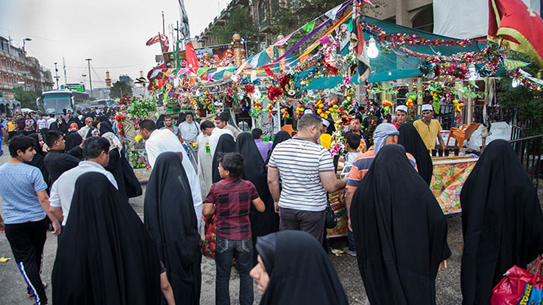  650 موكبا وهيئة خدمية تشارك في تقديم الخدمة خلال زيارة النصف من شعبان