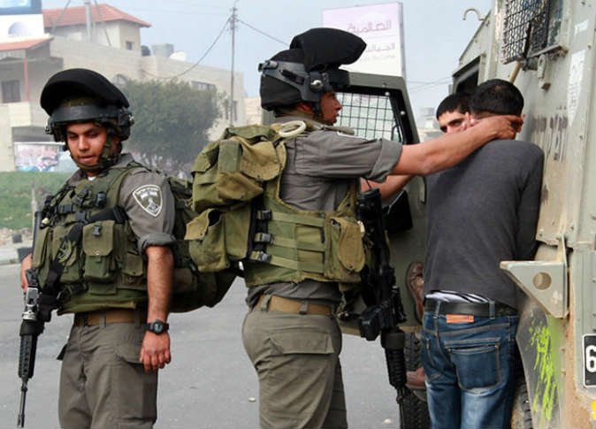 الاحتلال يعتقل 16 فلسطينيا بالضفة الغربية