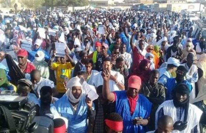 مطالبة متظاهرين في موريتانيا بعدم تهجير "النساء" للسعودية