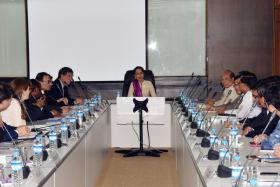 ေဒၚေအာင္ဆန္းစုၾကည္ ကုလလံုၿခံဳေရးေကာင္စီအဖြဲ႕ဝင္မ်ားႏွင့္ေတြ႕ဆံု ေနရပ္စြန္႔ခြာသူမ်ားကို ေဆာလ်င္စြာျပန္လည္လက္ခံေရး ဘဂၤလားေဒ့ရွ္ဘက္