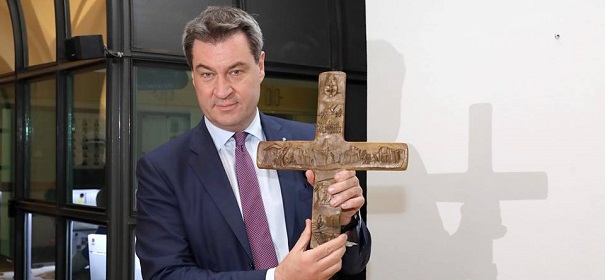 Mehrheit gegen Kreuz in den Behörden