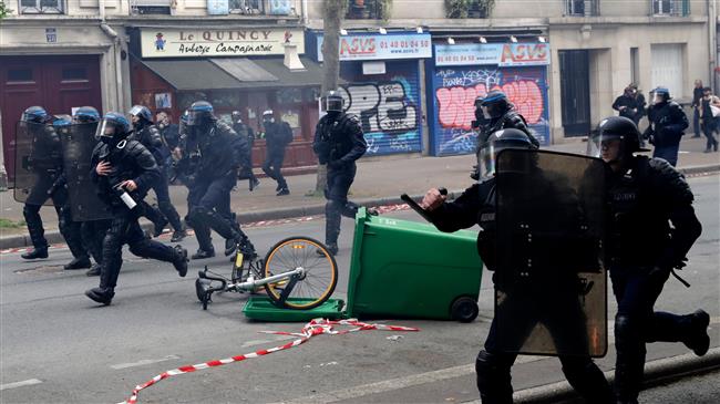 Les forces de sécurité françaises ont interrogé le journaliste iranien blessé à Paris.