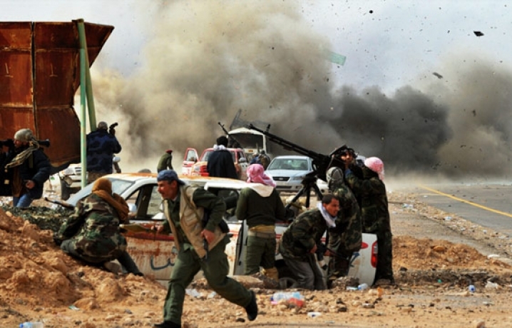 7 قتلى في هجوم انتحاري استهدف مقر "مفوضية الانتخابات" في طرابلس