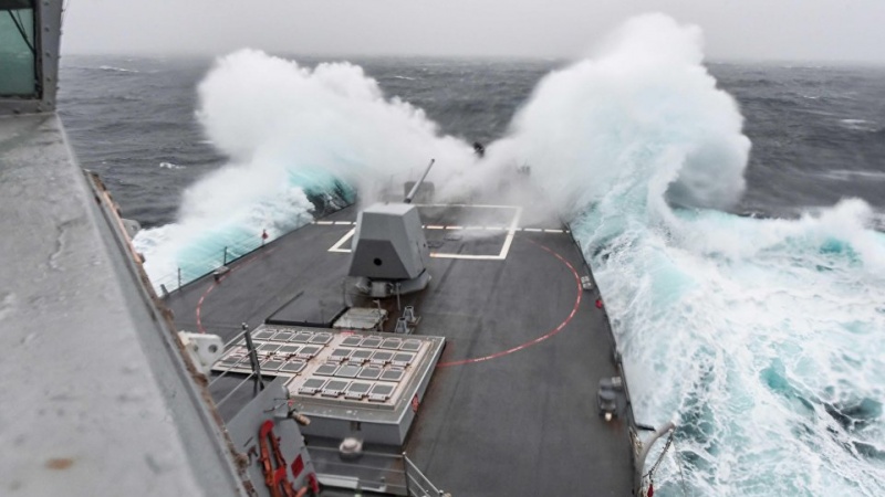 Marinha dos Estados Unidos planeja instalar armas laser em seus navios