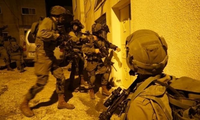 طائرات صهيونية تقصف غزة ومداهمات في "الضفة الغربية والقدس"