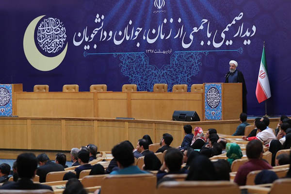 イラン大統領、「イランを核合意から離脱させようとするアメリカの計画は失敗した」