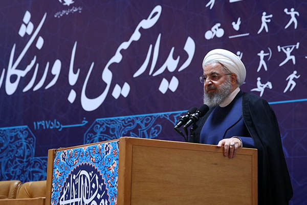 イラン大統領、「イラン国民は脅迫を恐れない」