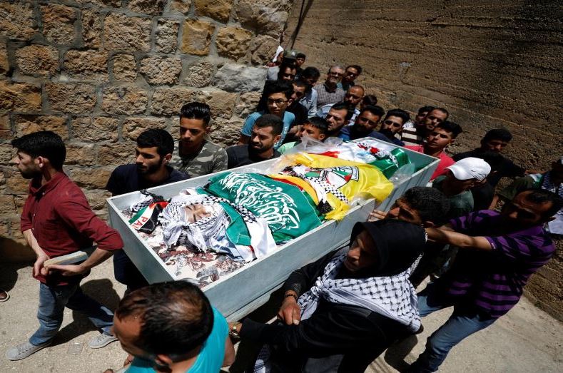 الشعب الفلسطيني يودّع الطفل "عدي أكرم أبو خليل" + (صور)