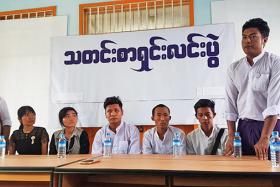  ေက်ာင္းဆရာသံုးဦးကို ႐ိုက္ႏွက္သည့္ ေက်းရြာအုပ္ခ်ဳပ္ေရးမွဴးႏွင့္ ပါဝင္သူမ်ားကို ပညာေရးဝန္ႀကီးဌာနက တရားစြဲမည္ ၿခိမ္းေျခာက္မႈမ်ားရ