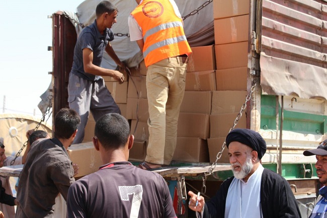 هدايا "السيد السيستاني" لعوائل الشهداء في كربلاء