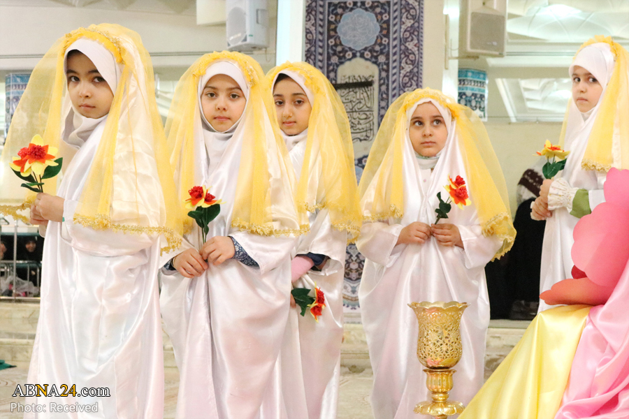تقرير مصور/ احتفال لبالغات سن التكليف في صومهن الاول بحرم السيدة المعصومة(ع)