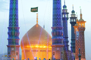 イマーム　ハサン　（AS）生誕期間における尊敬すべきマアスウメ（SA）廟の様子