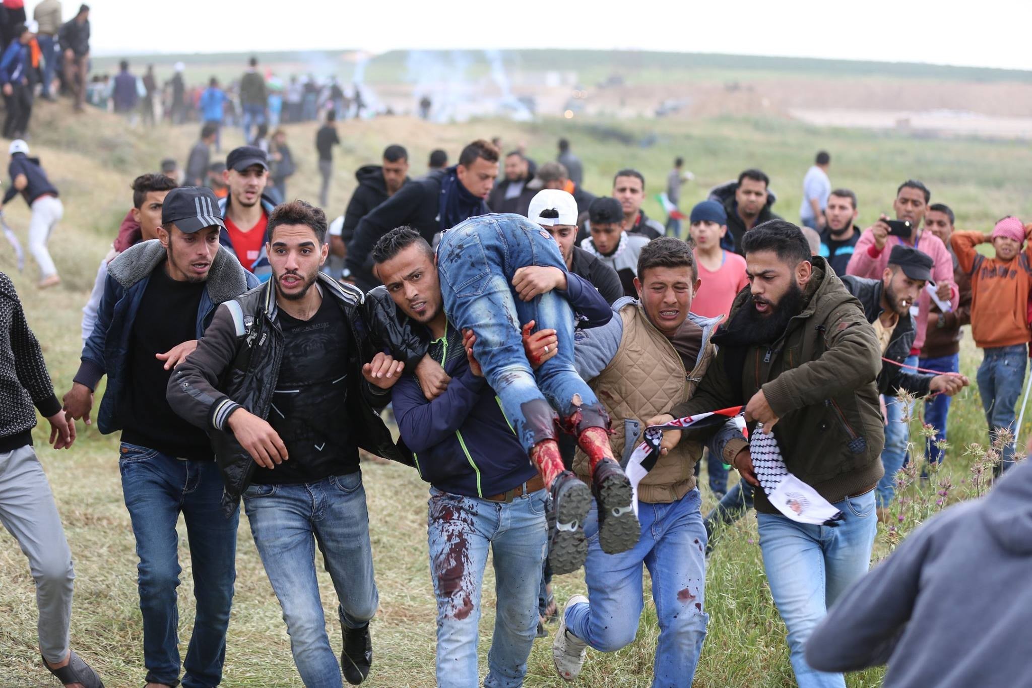 رغم ما يواجهه "شعب البحرين" من جرائم.. فإن عينه وقلبه مع فلسطين وشعبها