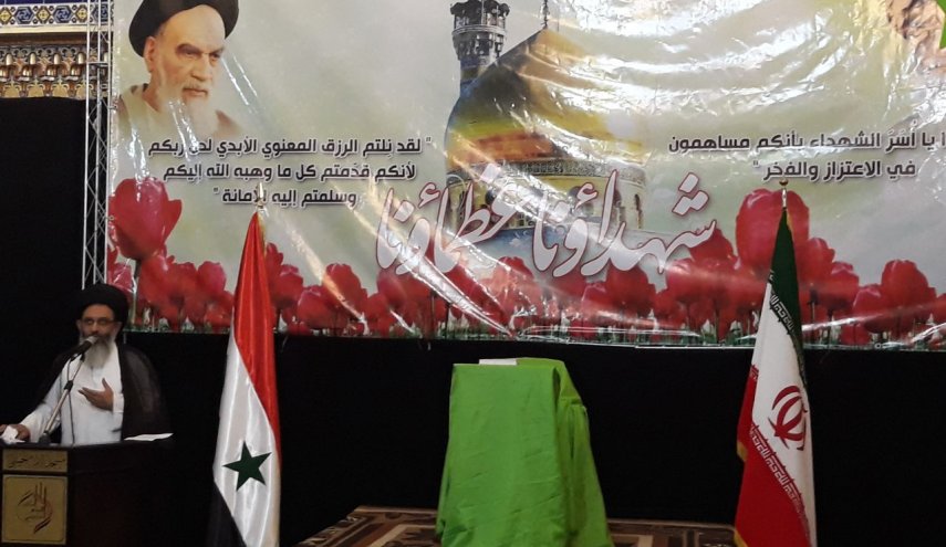 ممثل الولي الفقيه في سوريا يكرم اسر الشهداء "الفلسطينيين والسوريين"