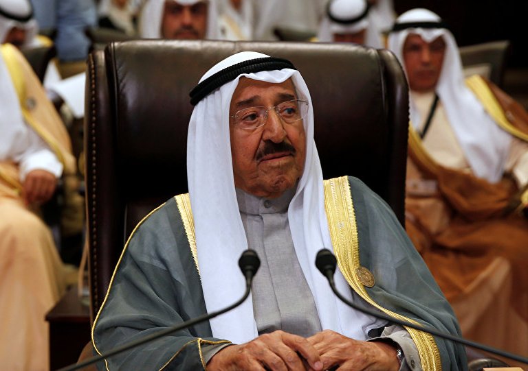 صحيفة تكشف تفاصيل صادمة بشأن أزمة قطر تزامنا مع "مبادرة الكويت"