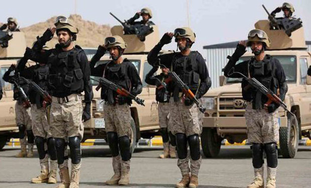 قطر کی سرحد پر سعودی عرب کی فوجی نقل و حرکت میں اضافہ