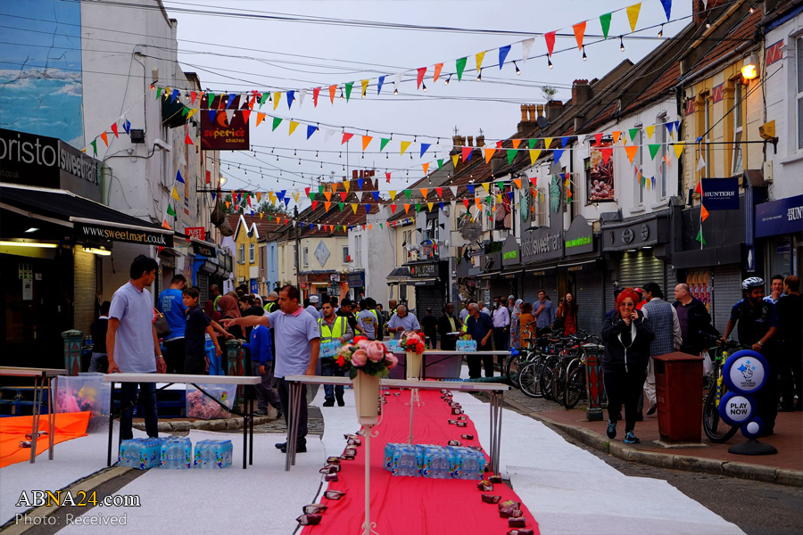 Hundreds gather in Bristol massive Iftar / Pics