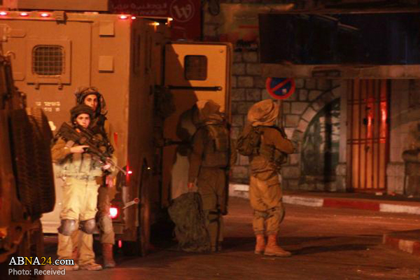 Israeli soldiers injure two Palestinians near Nablus
