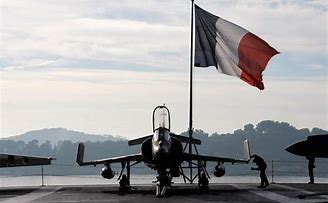 Pinagsasabog ng Pransiya ang Syria 