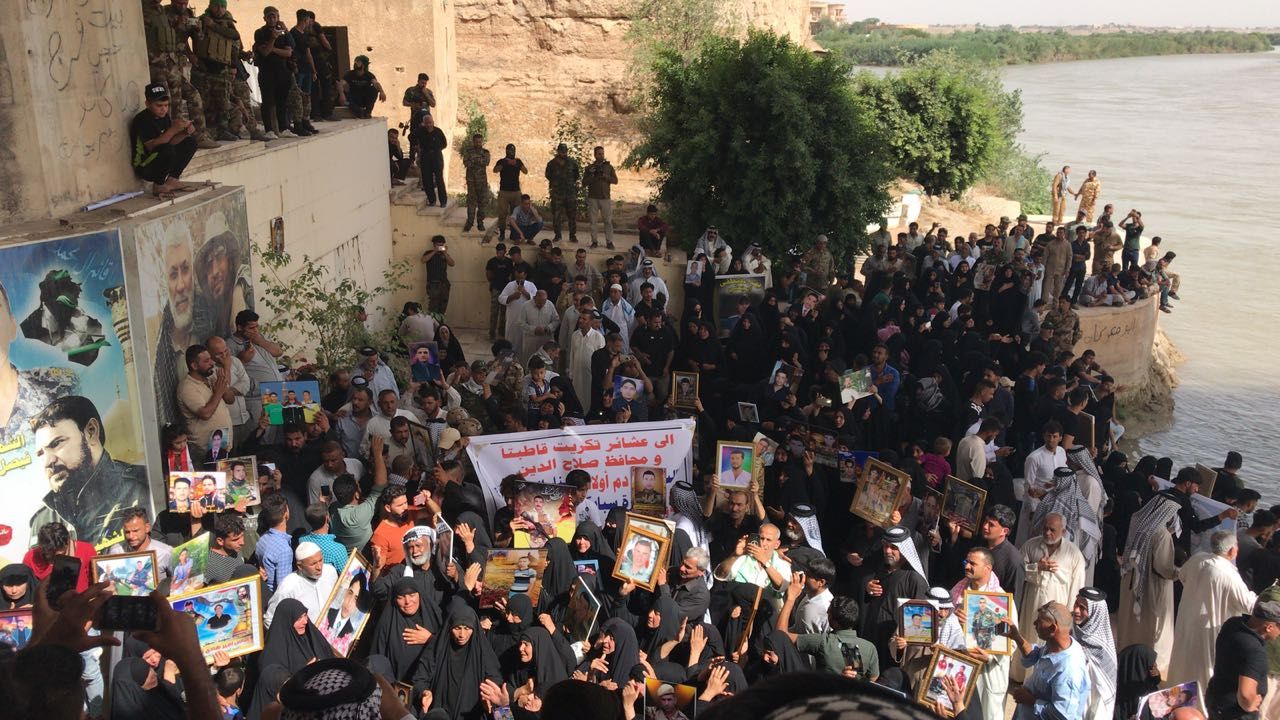 ذوو "شهداء سبايكر" يُحيون الذكرى الرابعة للمجزرة في منحر الجريمة