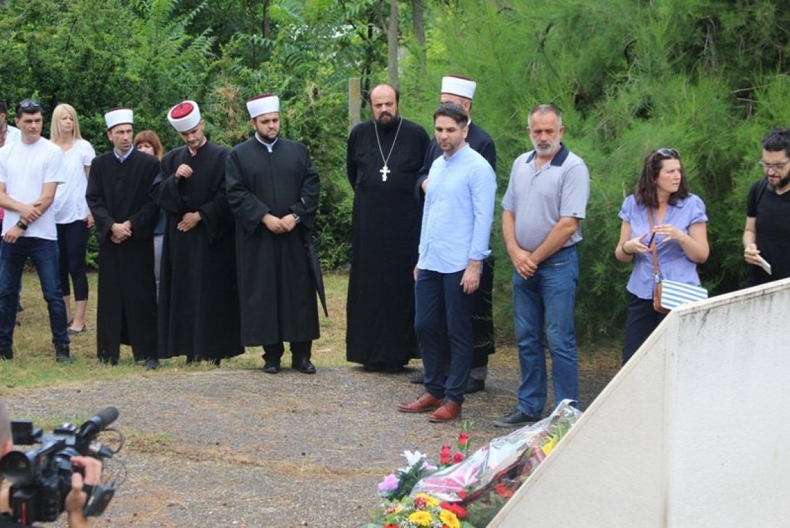 Obilježena 26. godišnjica zločina na Uborku i u Sutini
