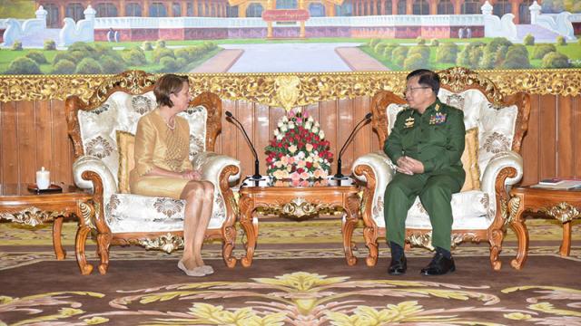 ရခိုင္အေရးတြင္ နယ္ေျမတည္ၿငိမ္ေရးႏွင့္ တိုင္းရင္းသားျပည္သူမ်ားအား ေစာင့္ေရွာက္ခဲ့ျခင္းဟု တပ္ခ်ဳပ္ ေျပာ