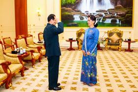 ႏုိင္ငံေတာ္၏ အတိုင္ပင္ခံပုဂၢိဳလ္၊ တပ္မေတာ္ကာကြယ္ေရးဦးစီးခ်ဳပ္တို႔ တ႐ုတ္ကာကြယ္ေရးဝန္ႀကီးႏွင့္ သီးျခားစီေတြ႕ဆံု