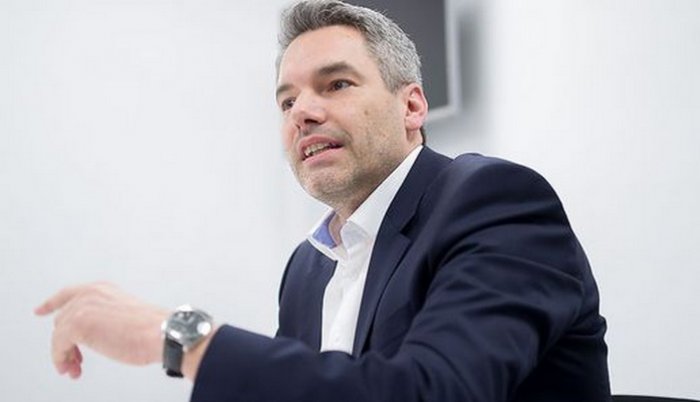 Austrija: Prijedlog da se djeci zabrani post u školi