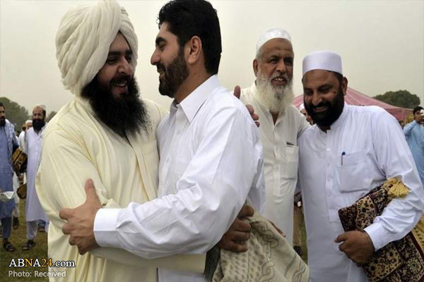 Pakistan celebrates Eid Al Fitr with prayers of peace