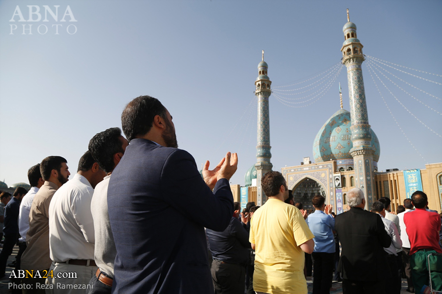 Photos: Eid Al-Fitr prayer held at Jamkaran mosque 