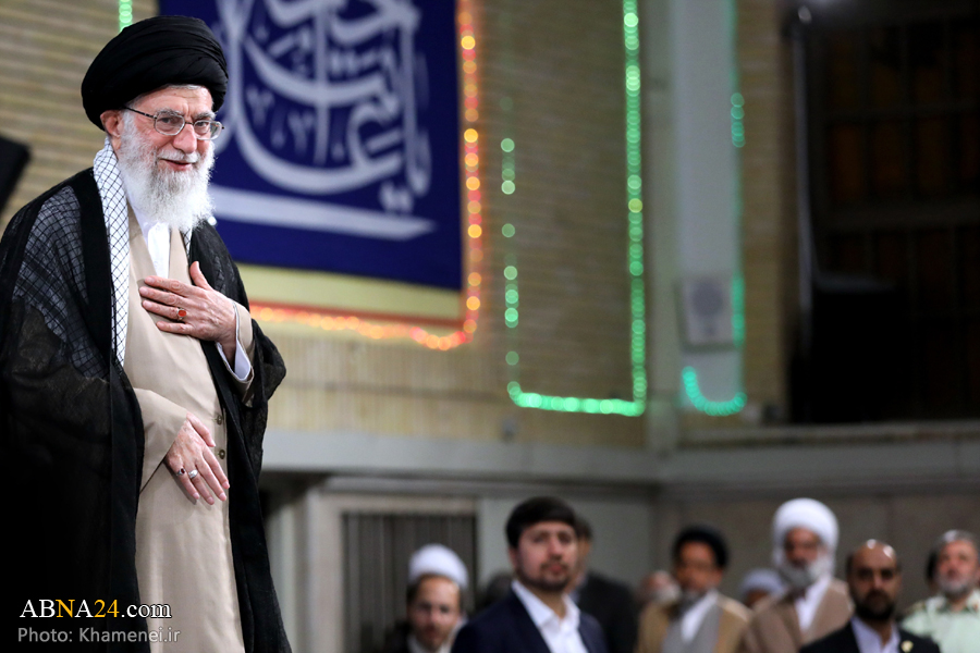 تصویری رپورٹ: رہبر انقلاب سے ایرانی حکام اور اسلامی ممالک کے سفراء کی ملاقات