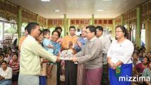 ပြင့္ျဖဴျမိဳ႕နယ္တြင္ ေရေဘးသင့္အိမ္ေထာင္စု ၇၅ စု အတြက္ လူမႈ၀န္ထမ္းမွ ေထာက္ပံ့