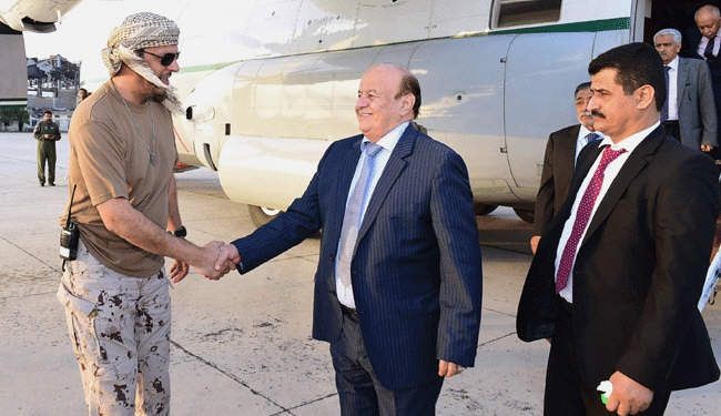 فضيحة مدوية لهادي داخل إحدى غرف قصر المعاشيق بعدن+(صورة)