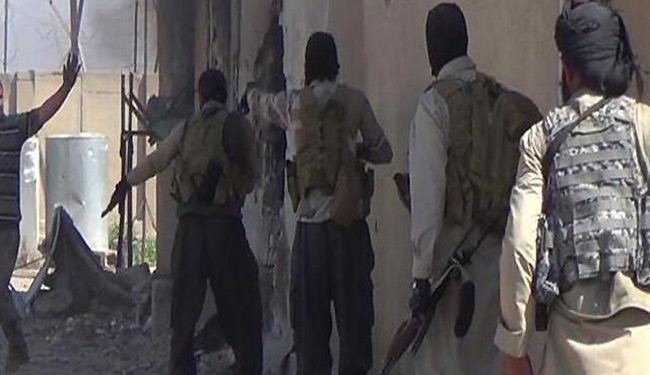 داعش التكفيري يختطف 30 شخصا في مناطق جزيرة صلاح الدين