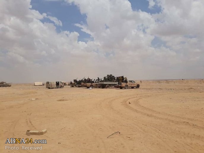 Syrian troops backed by NDF, Hezbollah liberate Iraqi border Humaymah / Photos