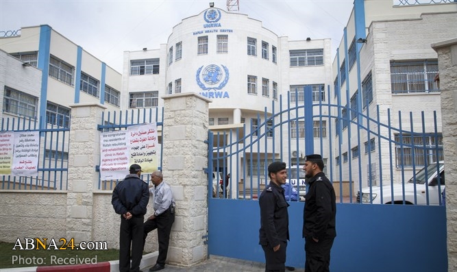 Hamas condemns closing, merging UNRWA schools in Lebanon
