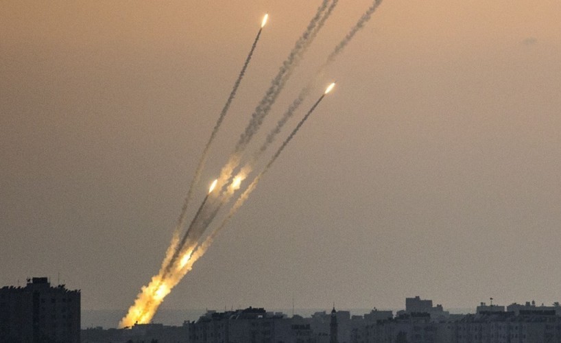 المقاومة الفلسطينية ترد على العدوان الاسرائيلي جنوبي القطاع