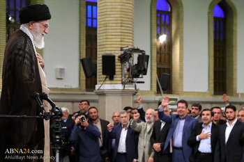 Imam Jameneí Instó al Parlamento Iraní a Aprobar 'Leyes contra el Lavado de Dinero' y la 'Lucha contra el Terrorismo' 