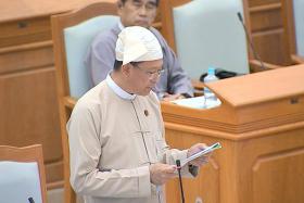 အလယ္တန္းၿပီးသည့္ ေက်ာင္းသား၊ ေက်ာင္းသူ ၇ ရာခိုင္ႏႈန္းသာ သိပၸံဘာသာတဲြယူရန္ အရည္အေသြးမီဟု ပညာေရး၀န္ႀကီးေျပာ